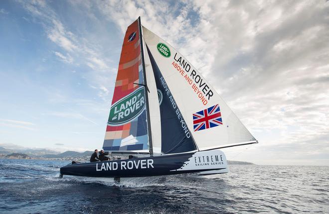 The pioneering Stadium Racing circuit will once again be supported by Series Main Partner Land Rover. © Lloyd Images